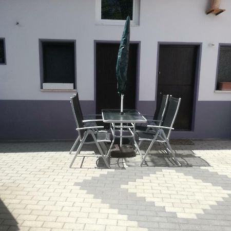 Haus - Anni Villa Блискастел Екстериор снимка
